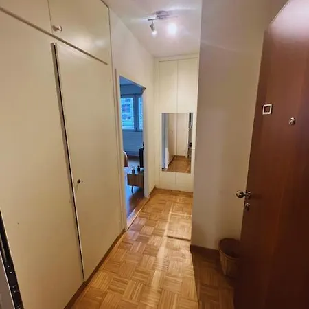 Next To Cornavin/lake Apartment *